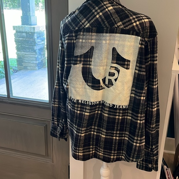 Black and White Plaid Button-Up Shirt - Picture 2 of 5